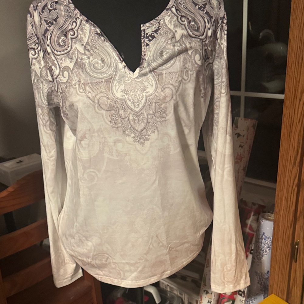 Elegant Paisley Long Sleeve Top